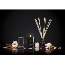 Свеча ароматическая CERERIA MOLLA "Bulgarian Rose & Oud", 230 гр., подарочная упаковка