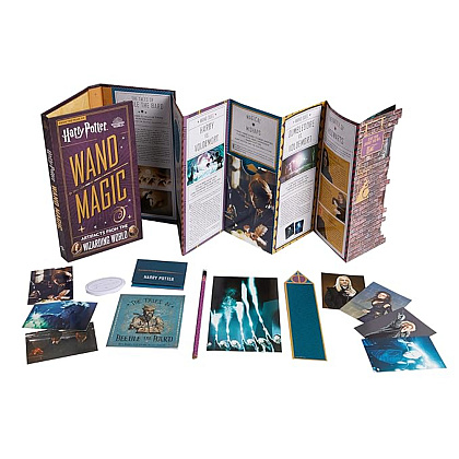 Книга на английском языке "Harry Potter - Wand Magic: Artifacts from the Wizarding World", Monique Peterson - 3