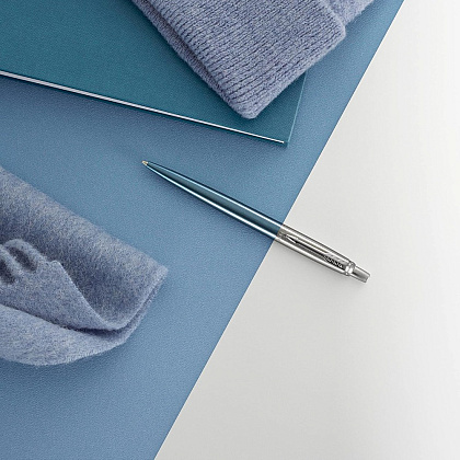 Ручка шариковая автоматическая "Jotter Core K63 Waterloo Blue CT", 1,0 мм, сине-голубой, серебристый, стерж. синий - 4