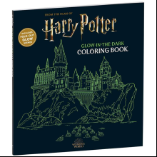 Раскраска на английском языке "Harry Potter. Glow in the Dark Coloring Book" 