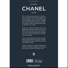 Книга на английском языке "The Essence of Chanel. Unfolded" HB, Kelly Reising
