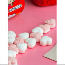 Драже "Love is...", клубника, 20 г