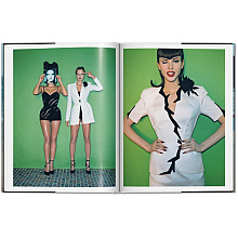Книга на английском языке "A Gun for Hire", Helmut Newton