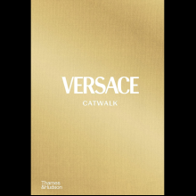 Книга на английском языке "Versace Catwalk"