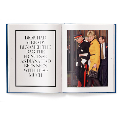 Книга на английском языке "The Ultimate Guide to Dior Bags", Alexandra Fullerton - 3