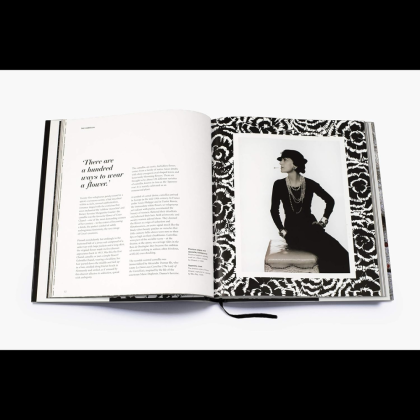 Книга на английском языке "Chanel Collections and Creations", Daniele B. - 4