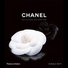 Книга на английском языке "Chanel Collections and Creations", Daniele B.
