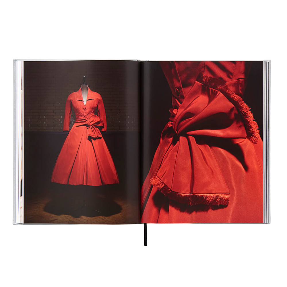 Книга на английском языке "Christian Dior", Oriole Cullen, Connie Karol Burks - 4