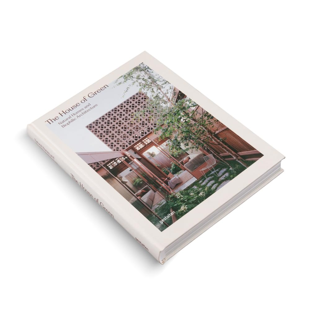 Книга на английском языке "The House of Green. Natural homes and biophilic architecture" - 2