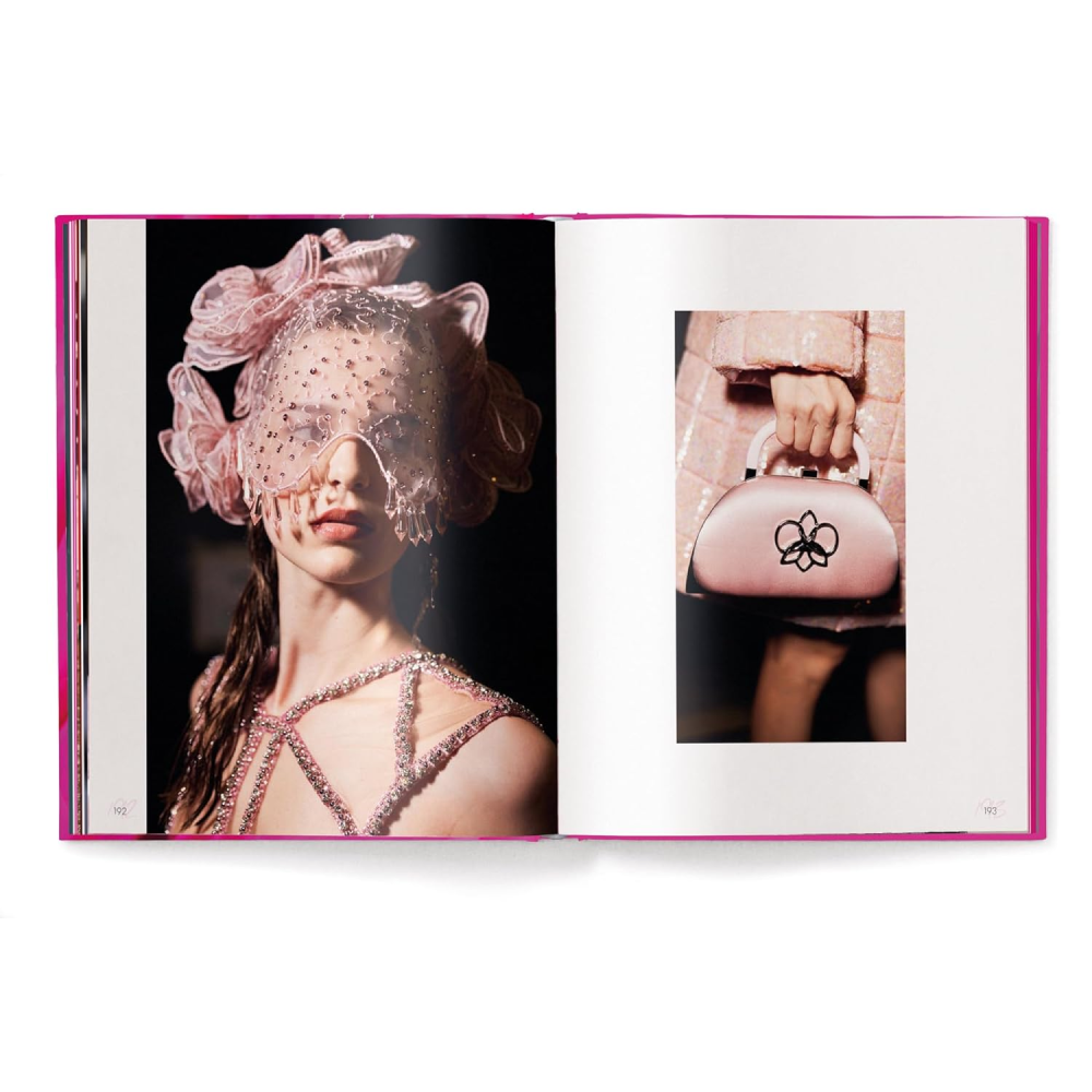 Книга на английском языке "The Pink Book. Fashion, Styles & Stories", Christiansen H. - 5