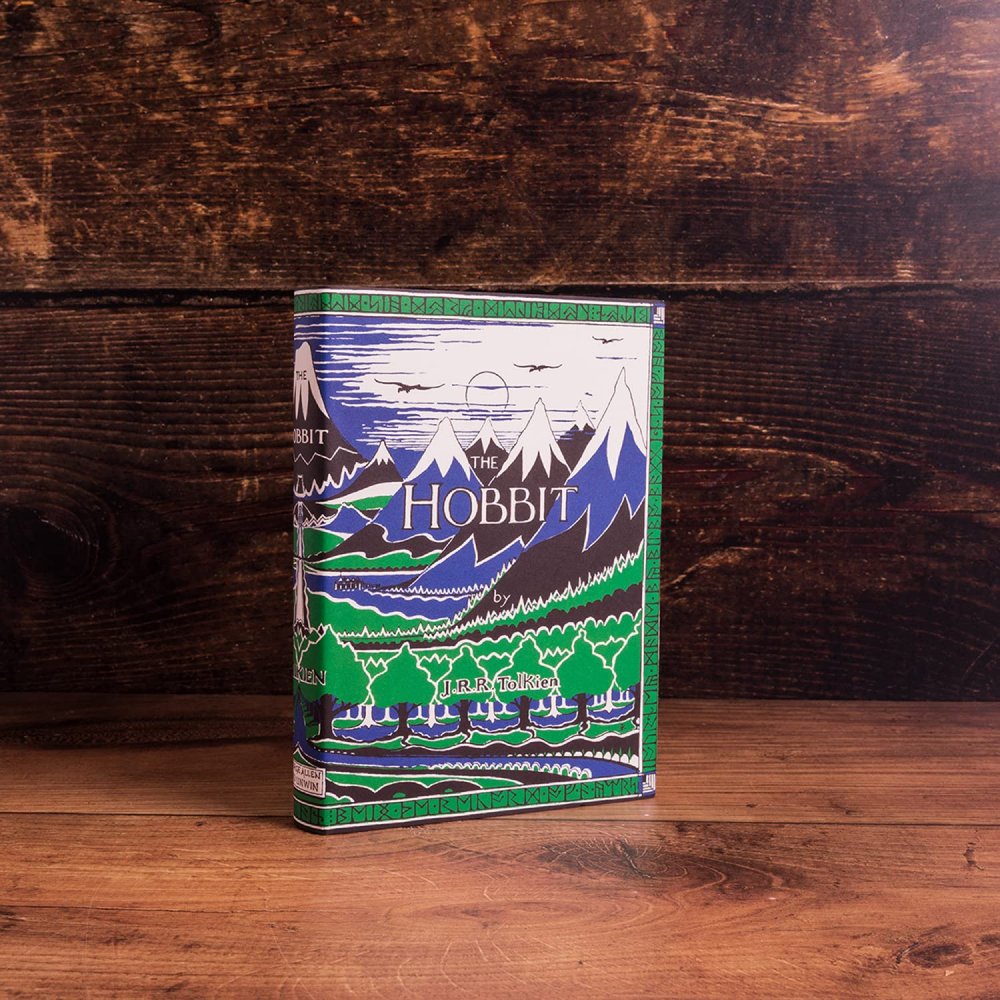 Книга на английском языке "Hobbit Facsimile Gift Edition", J.R.R Tolkien - 2
